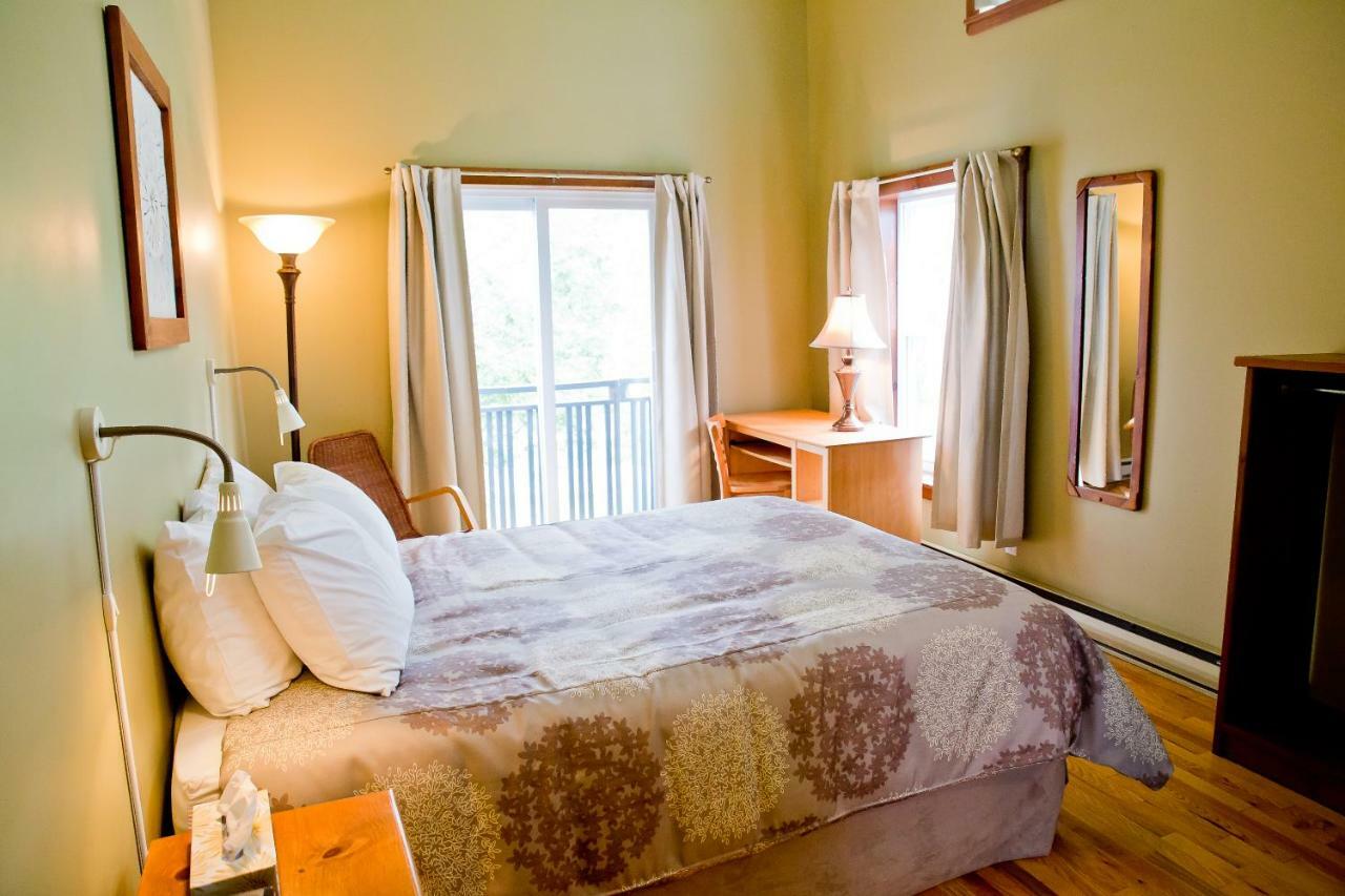 La Petite Auberge De Jouvence Magog Екстер'єр фото